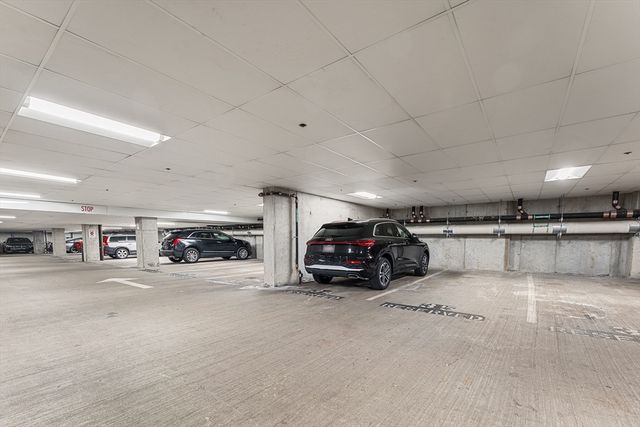 17 Otis St 105, Cambridge, MA 02141