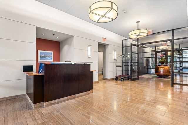 17 Otis St 105, Cambridge, MA 02141