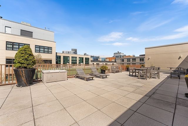 17 Otis St 105, Cambridge, MA 02141