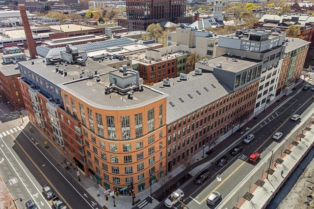 17 Otis St 105, Cambridge, MA 02141