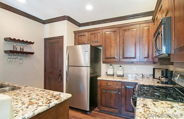 848 D Ave 204, Coronado, CA 92118