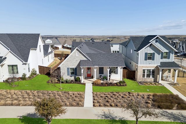 14344 Walsh Avenue, Fort Worth, TX 76008