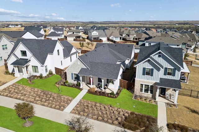 14344 Walsh Avenue, Fort Worth, TX 76008