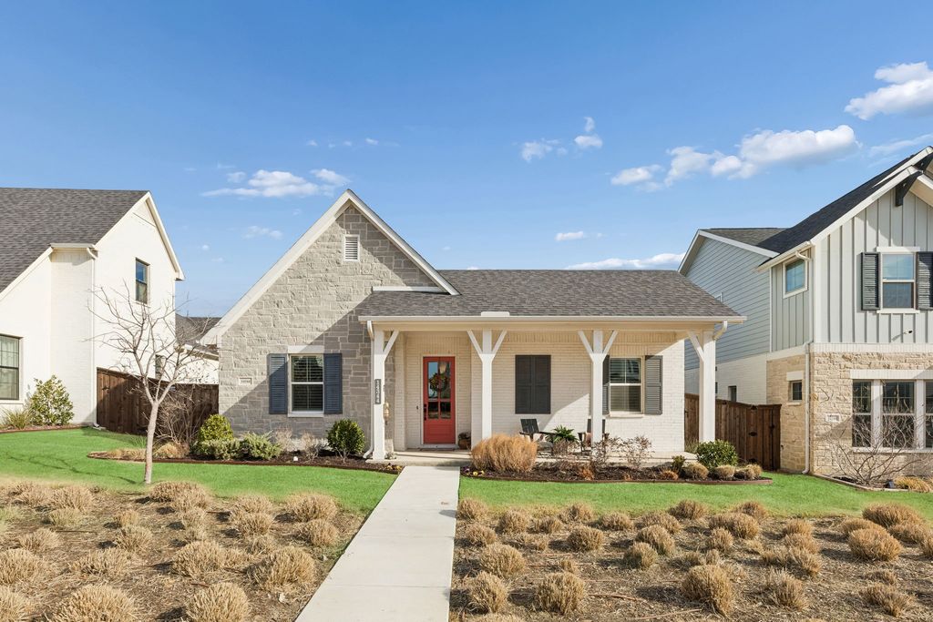 14344 Walsh Avenue, Fort Worth, TX 76008