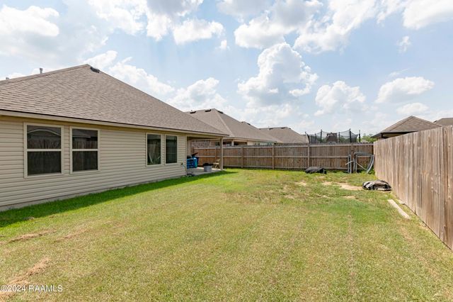 102 Border Court, Youngsville, LA 70592
