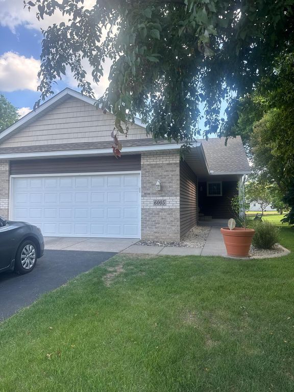 6005 Creekview Lane N, Brooklyn Park, MN 55443