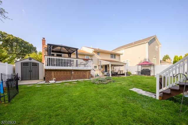 687 Sycamore St, Rahway City, NJ 07065