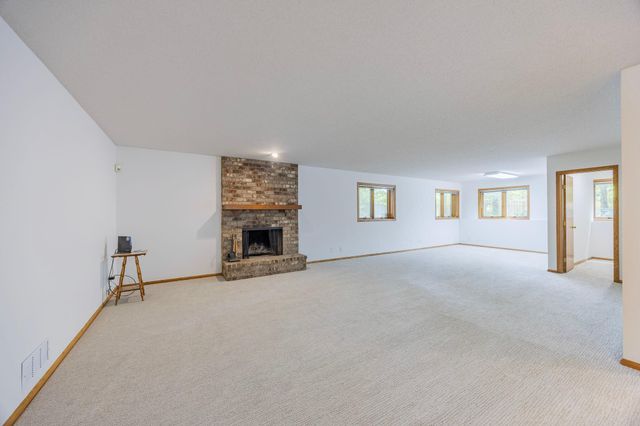 1106 Hollybrook Lane, Wayzata, MN 55391