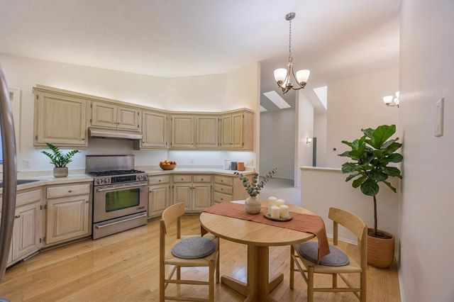 1106 Hollybrook Lane, Wayzata, MN 55391