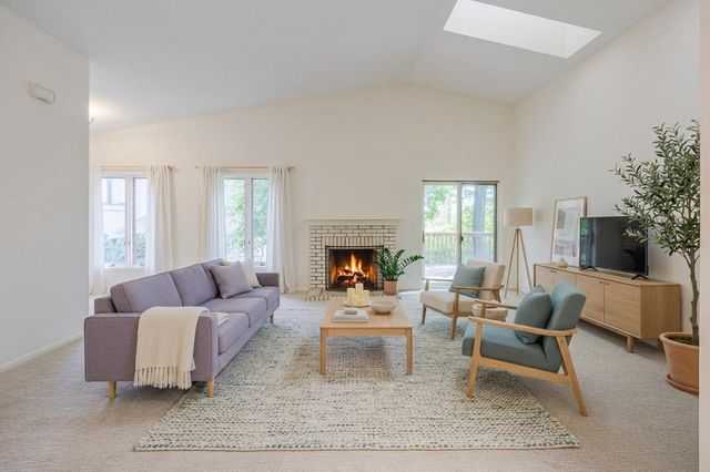 1106 Hollybrook Lane, Wayzata, MN 55391