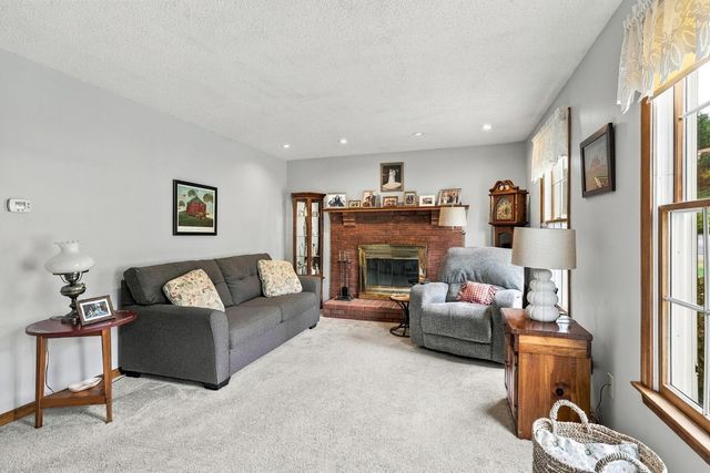 29 Hill Terrace, Ludlow, MA 01056