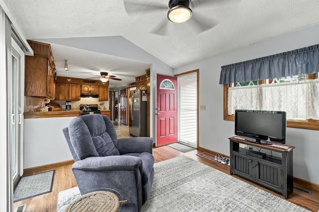 29 Hill Terrace, Ludlow, MA 01056