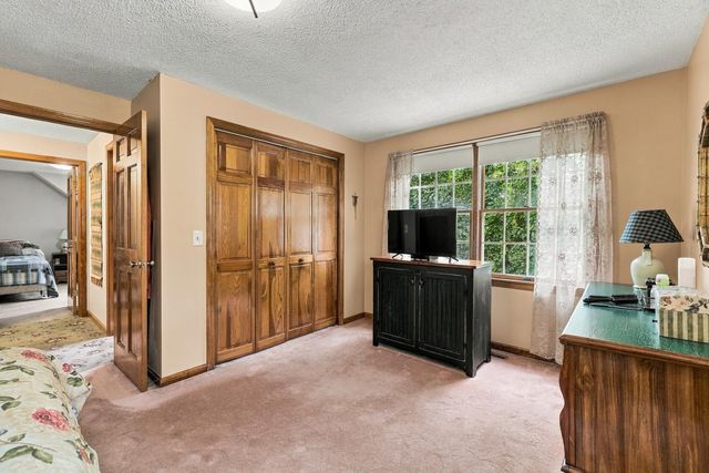 29 Hill Terrace, Ludlow, MA 01056