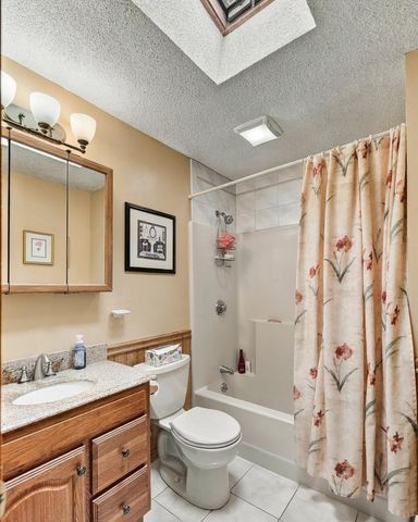 29 Hill Terrace, Ludlow, MA 01056
