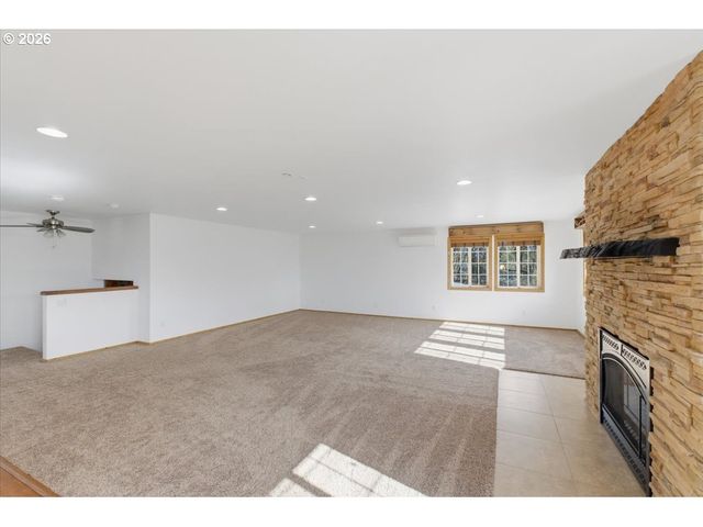 2148 MAIN St, Philomath, OR 97370