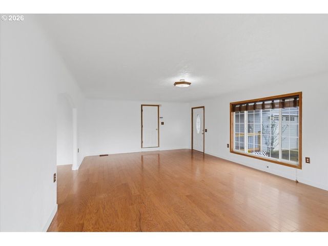 2148 MAIN St, Philomath, OR 97370