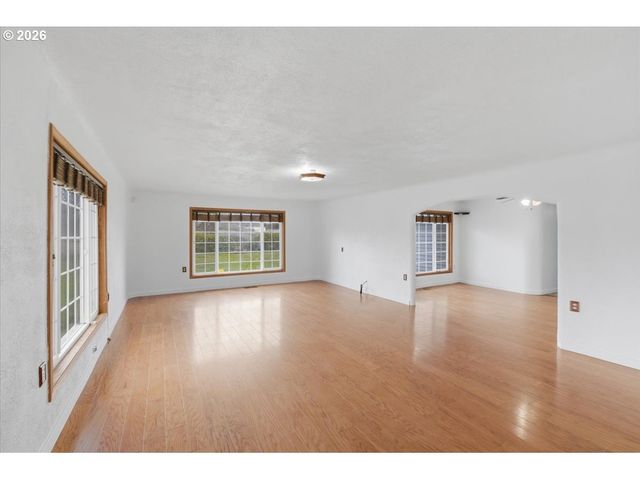 2148 MAIN St, Philomath, OR 97370