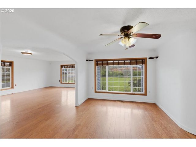 2148 MAIN St, Philomath, OR 97370