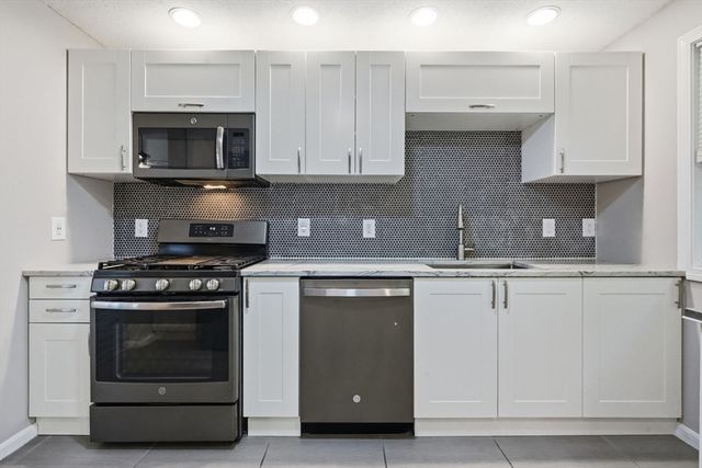 74 Clark St, Belchertown, MA 01007