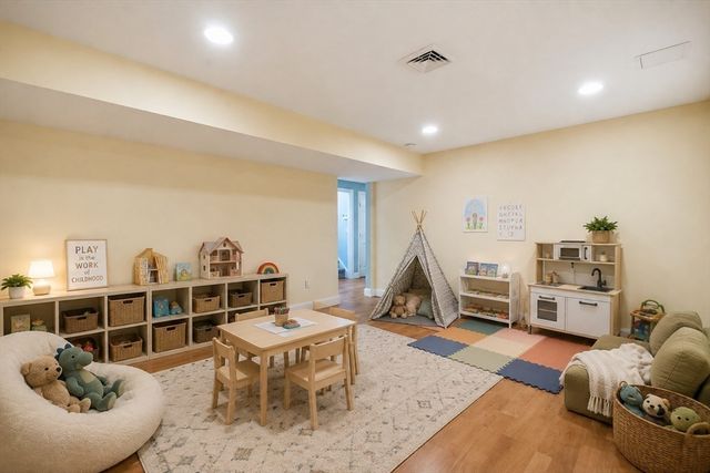 74 Clark St, Belchertown, MA 01007