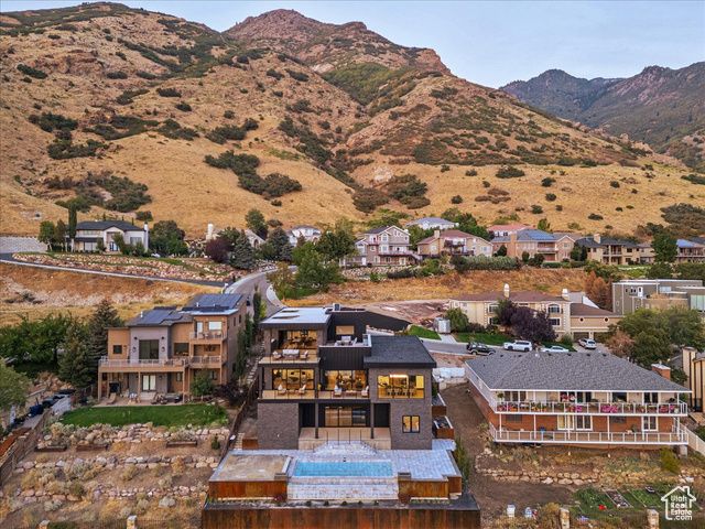 6078 S HEUGHS CANYON WAY, Holladay, UT 84121