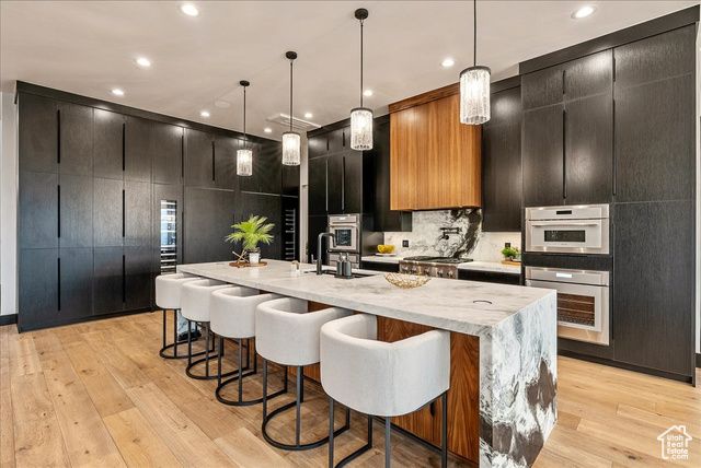 6078 S HEUGHS CANYON WAY, Holladay, UT 84121