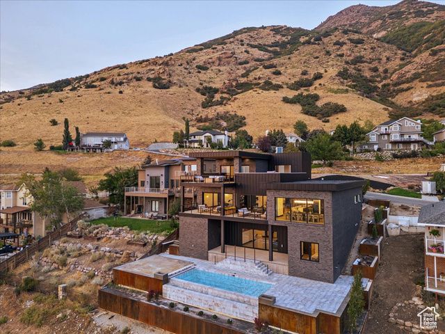 6078 S HEUGHS CANYON WAY, Holladay, UT 84121