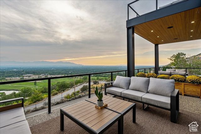 6078 S HEUGHS CANYON WAY, Holladay, UT 84121