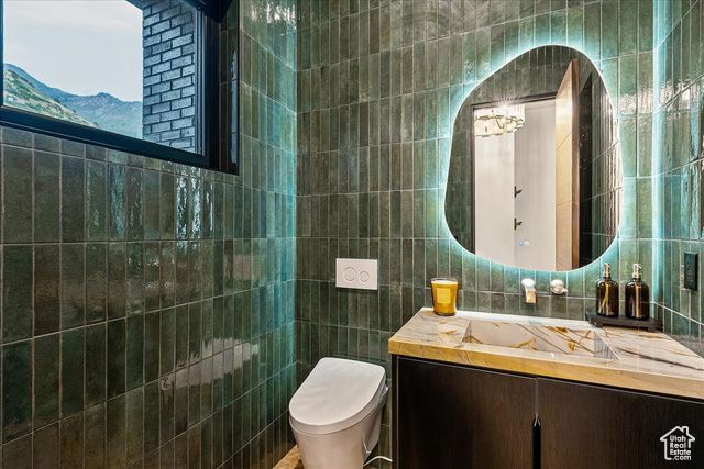 6078 S HEUGHS CANYON WAY, Holladay, UT 84121