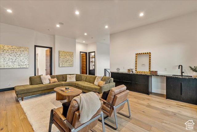 6078 S HEUGHS CANYON WAY, Holladay, UT 84121