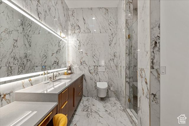 6078 S HEUGHS CANYON WAY, Holladay, UT 84121