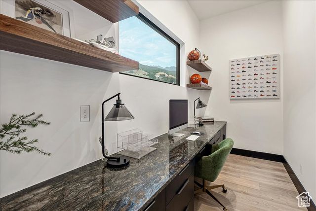 6078 S HEUGHS CANYON WAY, Holladay, UT 84121