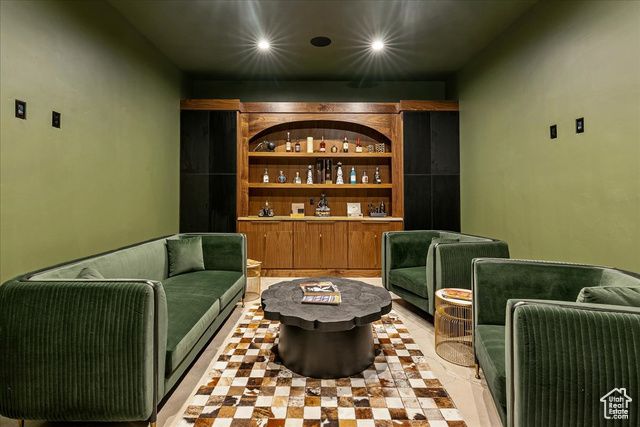 6078 S HEUGHS CANYON WAY, Holladay, UT 84121