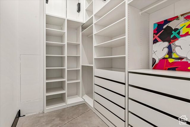 6078 S HEUGHS CANYON WAY, Holladay, UT 84121