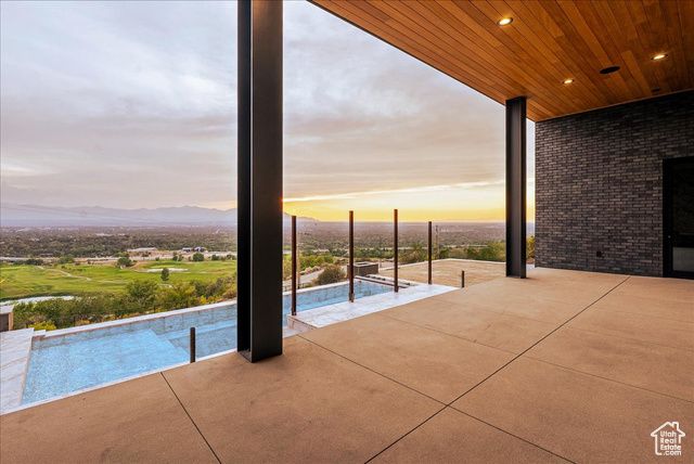 6078 S HEUGHS CANYON WAY, Holladay, UT 84121