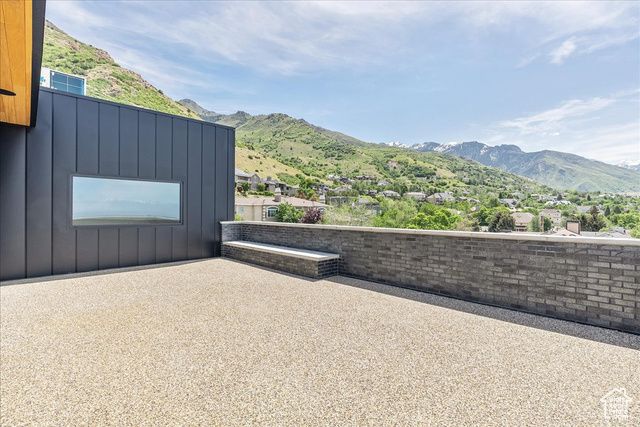 6078 S HEUGHS CANYON WAY, Holladay, UT 84121