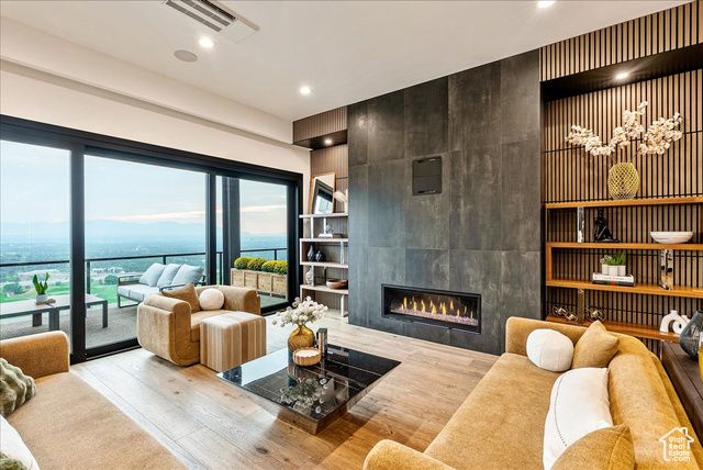 6078 S HEUGHS CANYON WAY, Holladay, UT 84121