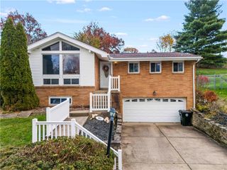 351 Middlegate Drive, Bethel Park, PA 15102