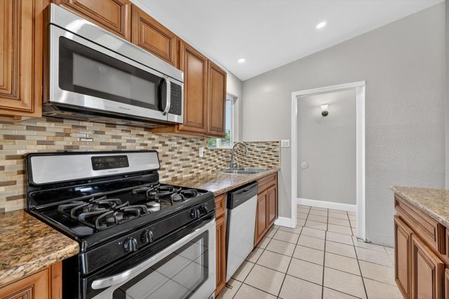 4828 Boyd Dr, Carmichael, CA 95608