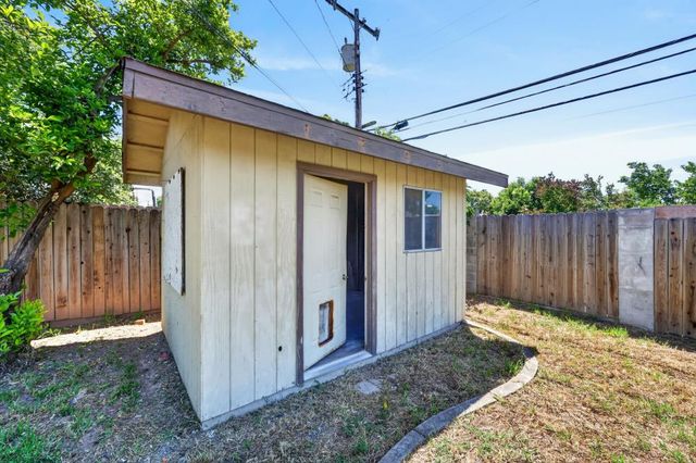 4828 Boyd Dr, Carmichael, CA 95608