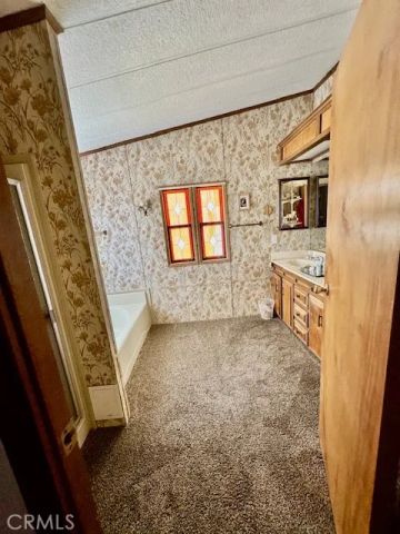 14000 El Elvado Rd 27, Victorville, CA 92392
