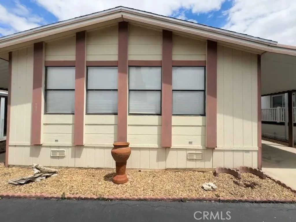 14000 El Elvado Rd 27, Victorville, CA 92392