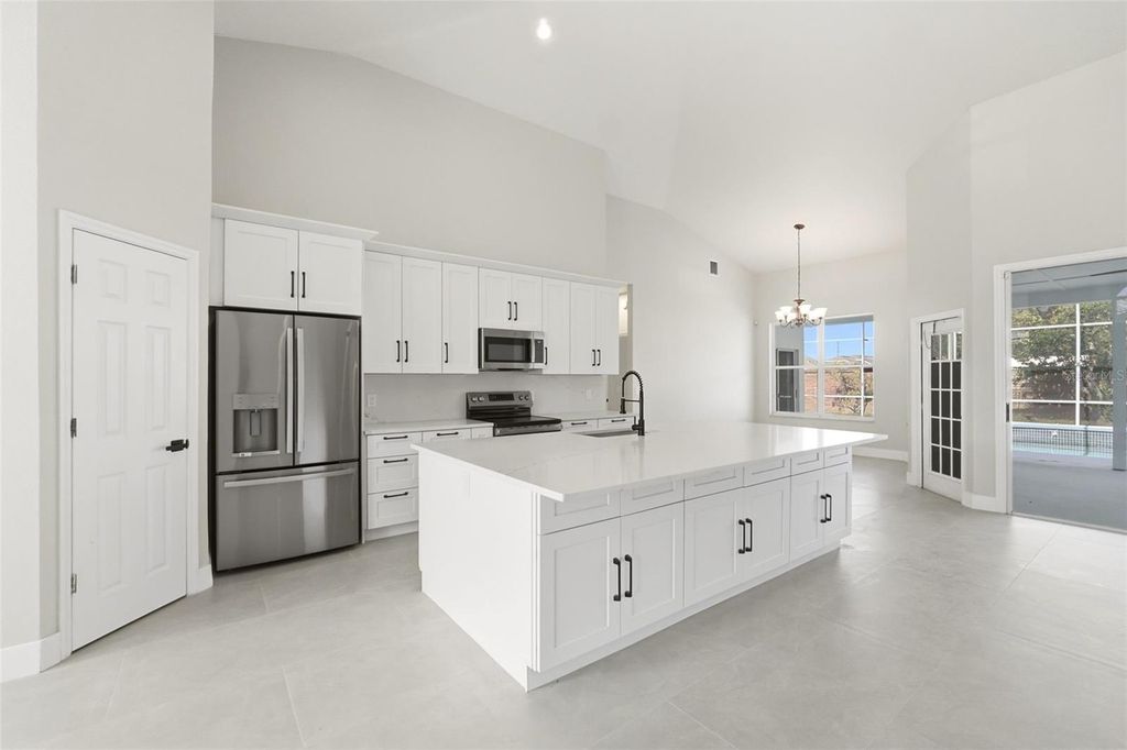 Image 18 of property listing at 12714 TOPSFIELD DRIVE, Orlando, FL 32837