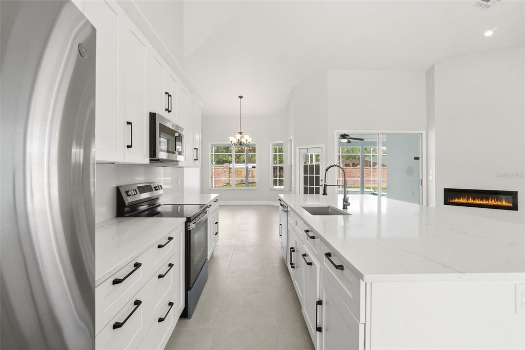 Image 20 of property listing at 12714 TOPSFIELD DRIVE, Orlando, FL 32837