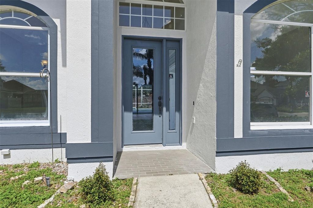 Image 3 of property listing at 12714 TOPSFIELD DRIVE, Orlando, FL 32837