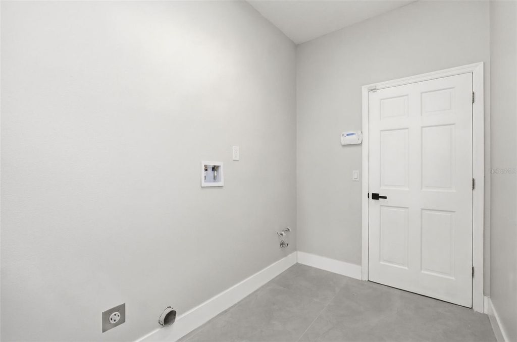 Image 39 of property listing at 12714 TOPSFIELD DRIVE, Orlando, FL 32837