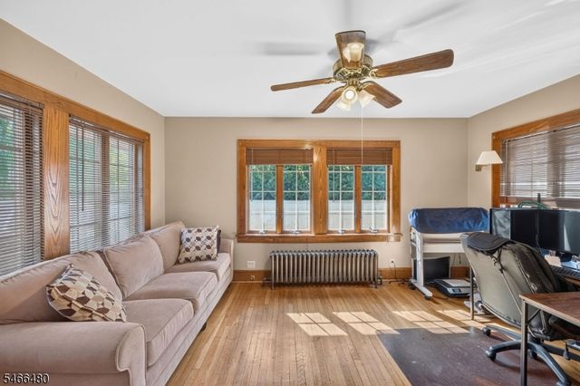 207 Penfield Pl, Dunellen Boro, NJ 08812