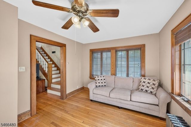 207 Penfield Pl, Dunellen Boro, NJ 08812