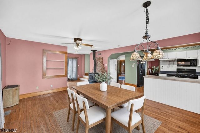 207 Penfield Pl, Dunellen Boro, NJ 08812