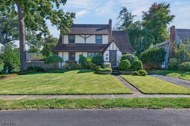 207 Penfield Pl, Dunellen Boro, NJ 08812